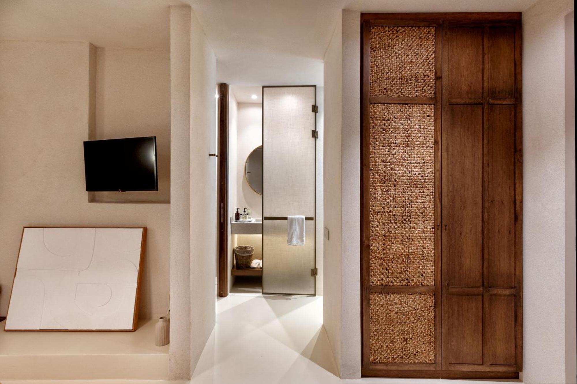 Yfes Hotel Китнос Екстериор снимка