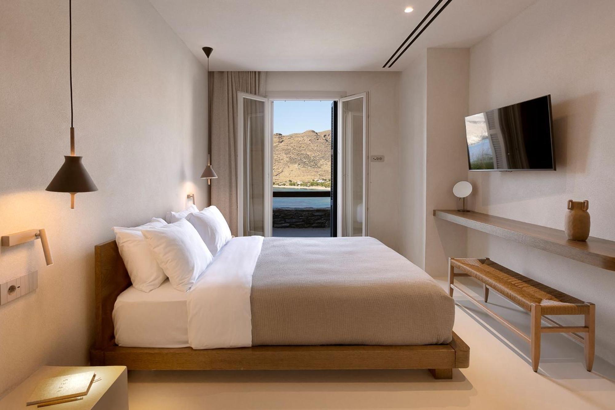 Yfes Hotel Китнос Екстериор снимка